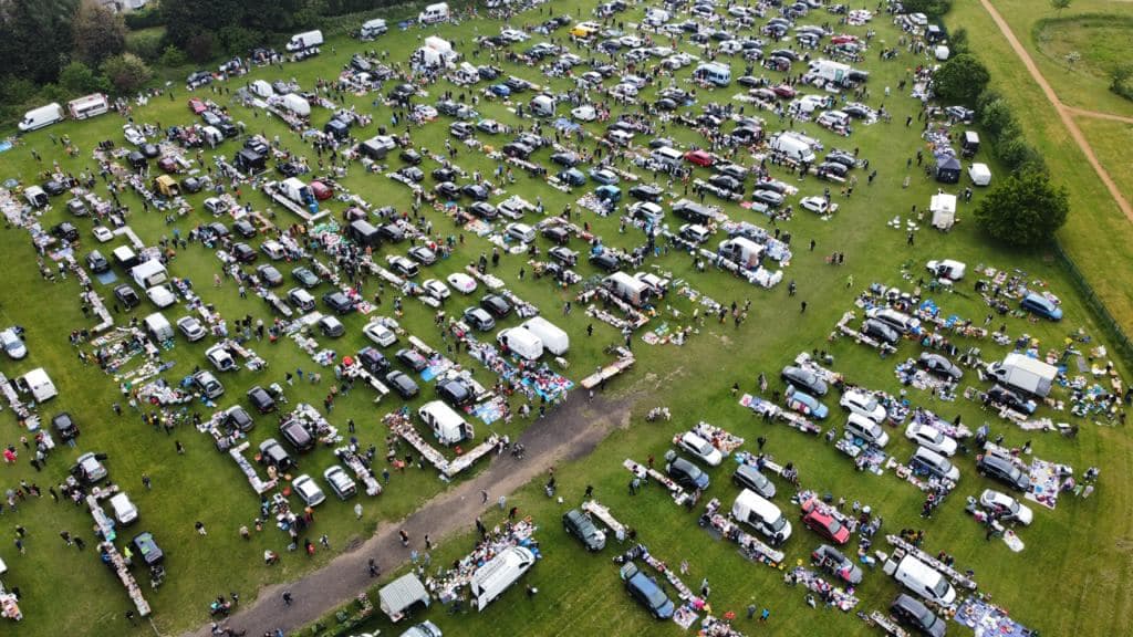 Hook Road Arena Car Boot Sale across the outdoor field Source: https://kreceo.sfo2.digitaloceanspaces.com/FindCarBoot/wp-content/uploads/2025/03/486323358_24149715761295512_5747626362187184077_n.jpg