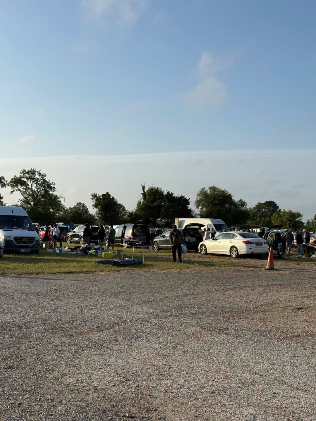 Cars with open boots, stalls and shoppers at Oldcotes Car Boot and Sunday Market. Photo: Oldcotes Car Boot & Sunday Market Ltd. Source: https://www.facebook.com/photo/?fbid=122182422740874277