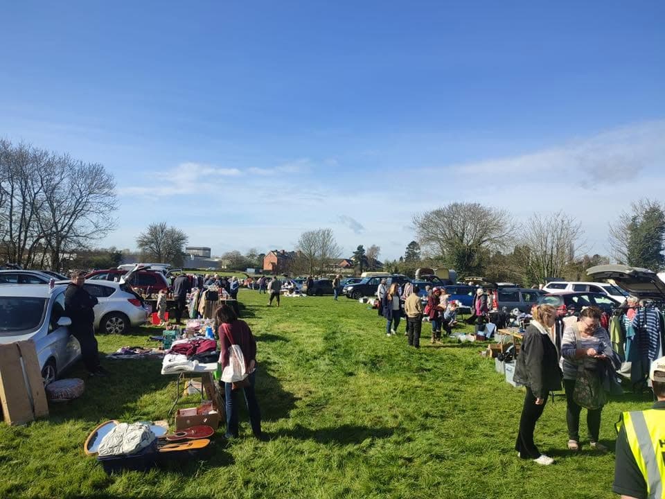 Hereford Lions Roman Road car boot with seller cars, stalls and buyers Source: https://www.facebook.com/photo/?fbid=998706815727863