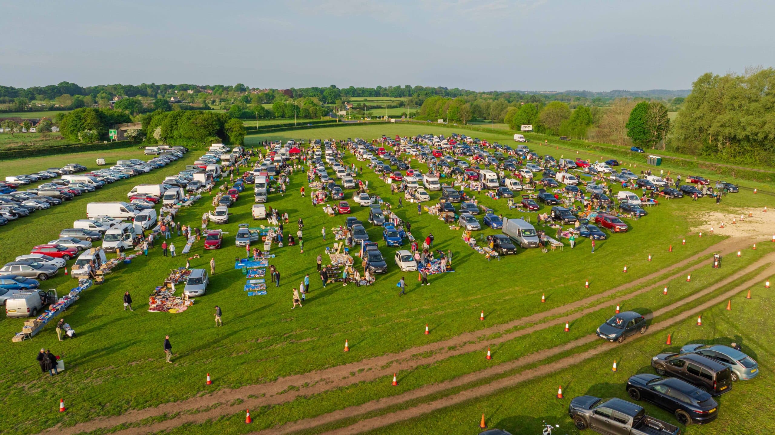 Lake Gates Car Boot Sale across the Wimborne Showground field Source: https://wimborneshowground.com