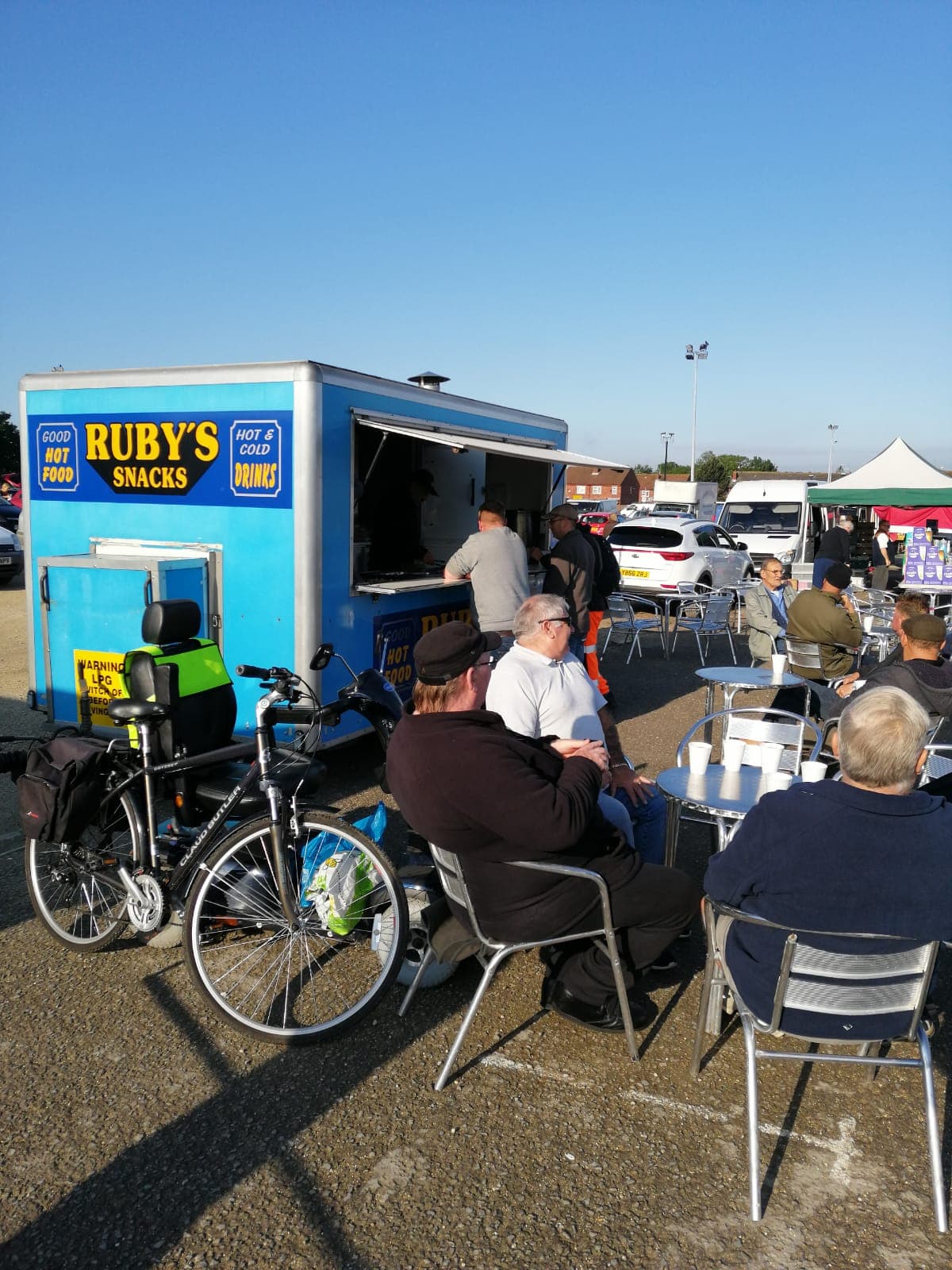 Visitors at the Walton Street Market catering area Source: https://theplattgroup.co.uk/walton-street-market-hull/
