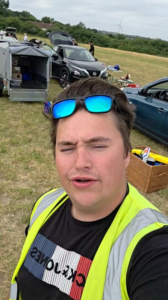 Cars with open boots and goods laid out at Trowell Car Boot Sale. Source: https://www.facebook.com/reel/1035732332262903/