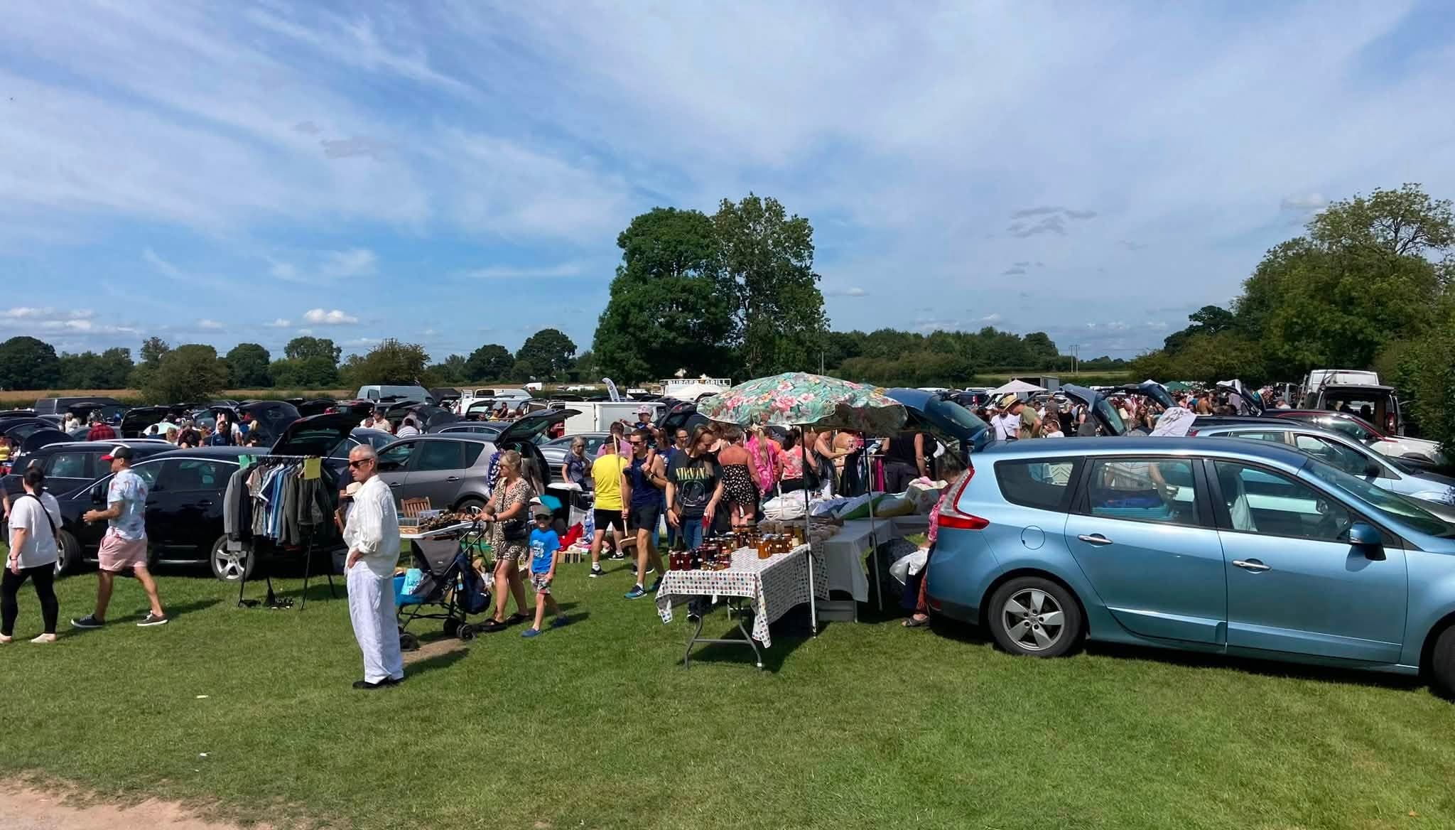 Wide view of cars, tables and crowds at Madley Car Boot Sale Source: https://scontent-lhr11-1.xx.fbcdn.net/v/t39.30808-6/735128638_1430444255784577_4324548136621581723_n.jpg